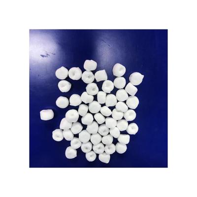 China Medical Cotton Dental Sterile Alcohol Surgical Absorbent 100% Cotton Ball for sale