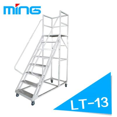 China Folding Ladders China Market Wide Extrusion Mobile Platform Step Ladder for sale