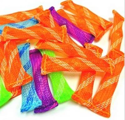 China Die Masche, die Boinks-Unruhe-Spielwaren Sleeving ist, schloss in gesponnener Breite des Plastik3cm ein zu verkaufen