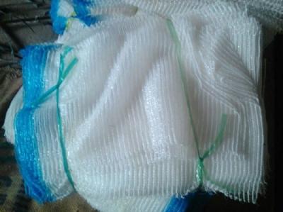 China HDPE que embala Raschel Mesh Netting Bags For Vegetables de la patata en venta