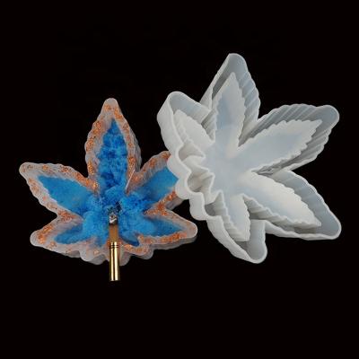 China Hot Europe Amazon Silicone Maple Leaf Ashtray Mold Craft Storage Box Ashtray Silicone Mold for UV Epoxy Resin for sale