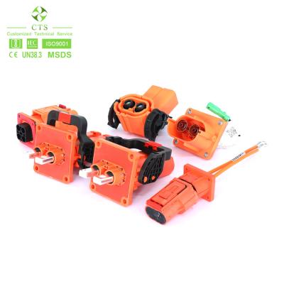 Cina CTS 2pin 3pin 125A 150A HV PA66 Electric Vehicle Battery Connectors Plug / Socket in vendita