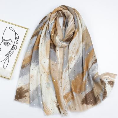 China Polyester Wholesale Style Summer Fashionable Scarf New In Polyester Scarves for sale