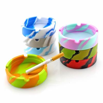 China PLuminous New Silicone Cigarette Holder Portable Anti-scalding Multicolor Camouflage Accessories Soft Round Ashtray Stand Eco-friendly for sale