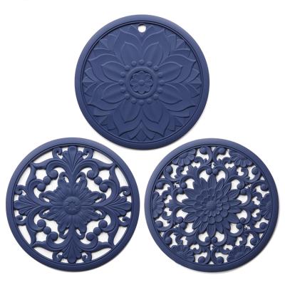 China Classic Exquisite Cavity Flower Silicone Table Viable Anti-scald Heat Insulation Bowl Mat for sale