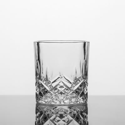 China Clear Whiskey Glass Household Crystal Tumbler Tumbler With Diamond Pattern for sale