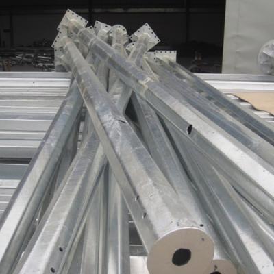 China Street Various Types Of Solid 12M Q235 Traffic Light Steel Pole for sale