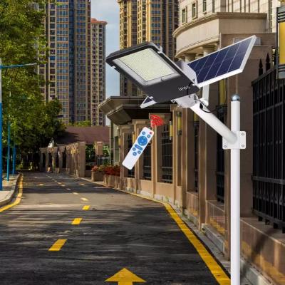 China Garden Solar Powered Road Light LED CHIPS Solar Lights Outdoor Streetlight 200w Led Street Light for sale