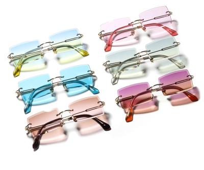 China Clear Gradient Glass Men Shades YX468 Ladies Eyewear Shades UV400 Square Sun Glasses Small Glasses Women Rectangle Rimless Sunglasses for sale