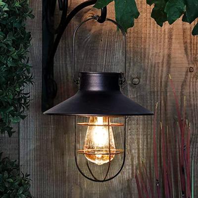 China Newly Hot Sale Outdoor Hanging Lantern Solar Outdoor Metal Lights Solar Lamp for sale