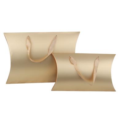 China Handmade Cardboard Pillow Box Packaging With Window For Hair Extension Packaging With Handle for sale