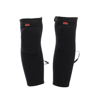 China WARMSPACE Universal Electric Heated Knee Pads With Rechargeable Lithium Battery Support OEM for sale