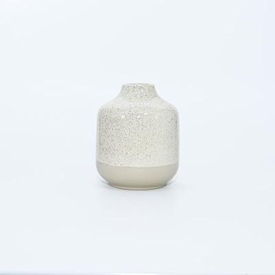 China Modern Ceramic Factory Wholesale Personalized Household Vases DecorativeFrosting Ceramic Vases for sale