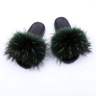 China Fashion Trend Luxury Women's Genuine Raccoon Fur Slippers Shoes Flat Shape Fur Sandals Indoor Outdoor Handmade Female Slides for sale