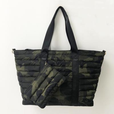 China Fashion Cross - Tote Bag Waterproof Nylon Fashion Green Women Body Bag Camouflage Stripper Lightweight Handbag Stitched Bag 2021 for sale