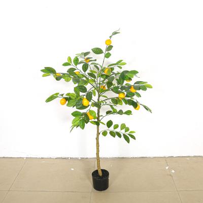 China Indoor Home Decoration Drop Shipping Artificial Lemon Bonsai Plants Artificial Fruit Tree For Indoor Decor With Black Pot for sale