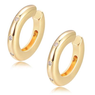 China Eco-friend fast shipping 18K gold plated luxury dazzle pave ear cuff white zircon circle earrings for sale