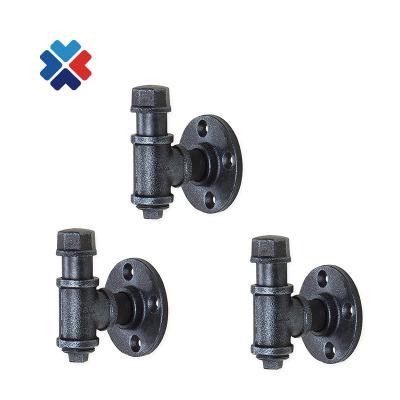 China Wall Mounted Black Malleable Iron NPT Flange 1/2 Floor Hook Industrial Style Metal Pipe Hook Fitting Black Pipe Fitting for sale