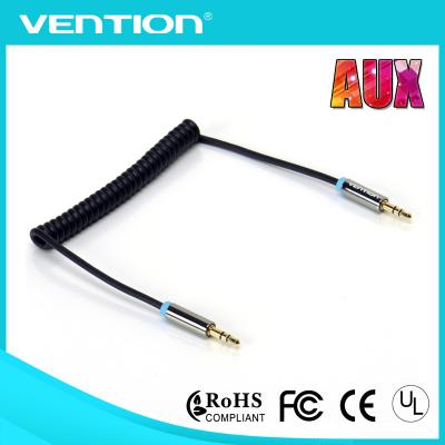 China Varón aux. del cable de audio 3.5m m de la primavera de la chaqueta de PVC a los cables de audio auxiliares masculinos para MP3 MP4 en venta