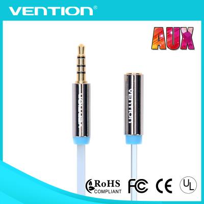 Cina Un maschio piano di 4 Pali ad audio cavo aus. femminile per cavi stereo dell'automobile 3.5mm gli audio Jack in vendita