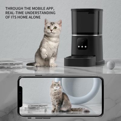 China Battery Compartment Structure Design WIFI Automatic Unique Smart Pet Driver Electric Food Delivery Pet Feeder For Dog And Cat for sale