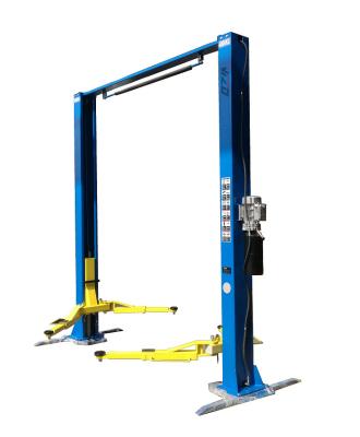 China 220V/1Ph Portable 2 Post Car Lifts für Haus Garage Kapazität 4000Kg zu verkaufen