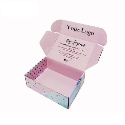 China Recycled Materials Beauty Luxury Clothing Packaging Paper Boxes Customized Logo Gorgeous Gift Paper Box for sale