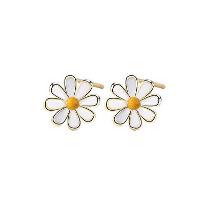 China 2020 Trendy Trendy Flower Earrings 925 Sterling Silver Beautiful Daisy Flower Earring Studs For Girls for sale