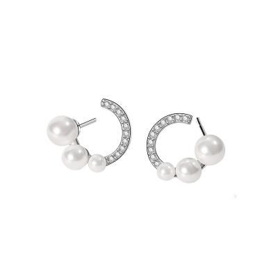 China Fashion Women Zircon C Shape Stud Earrings 925 Silver Jewelry Nickel Free Gold Plated Three Pearl Stud Earrings for sale