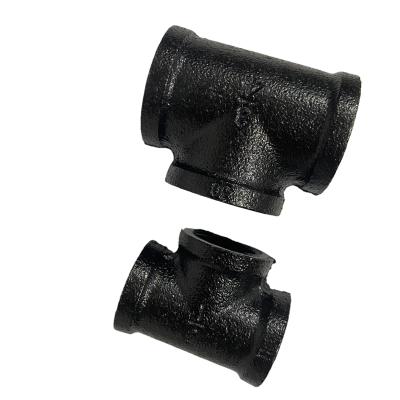 China Best Decorating Price Of 1/2 Pipe Tee Black Cast Iron Tee Pipe Fittings With Threaded Hole for sale