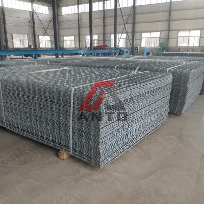 China Plain Weave Commercial Galvanized Steel Welded Curved Wire Mesh 3d Fence for sale