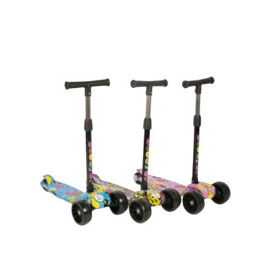 China Adjustable Handlebar Height Standing Toddler Led Folding Adjustable quick Step Kick Pedal Kids' Scooters  with three big Wheels for sale