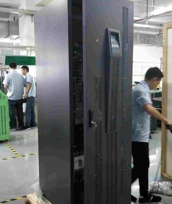 China uit zijn evenwicht gebrachte de Ladings Lineaire Voedingen UPS van 100KVA 100% zonder Batterij Te koop