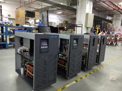 Chine Alimentation d'énergie non interruptible industrielle électrique 15-40Kva en ligne triphasé pour des centrales à vendre