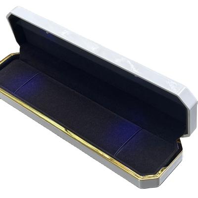 China Luxury LED Jewelry Box-LED Bracelet Box Customized your style for sale