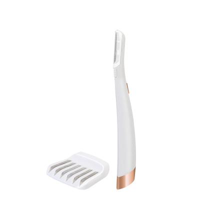 China Eyebrown Plastic Razor Tool Dermaplaning Razor Hair Electric Dermaplaning Facial Shaver and Trimmer for Women dermaplane for sale