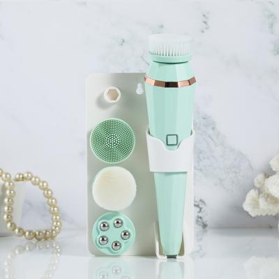 China Acne Treatment Face Exfoliator Sweep Electric Face Brush Silicone Facial Cleansing Brush for sale