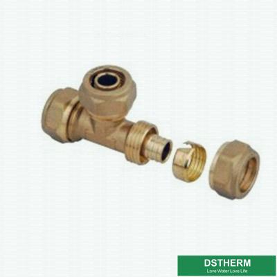 China Gleiche verlegte Messinginstallationen Messingfarbe kundengebundener Logo Screw Fittings Middle Weight T-Stück Pex zu verkaufen