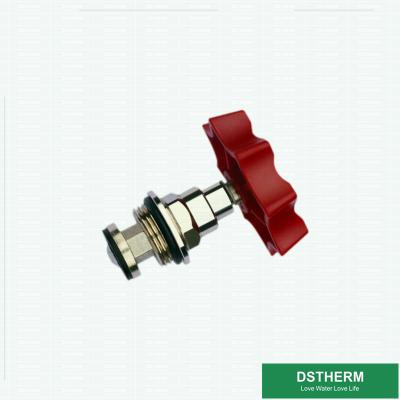 China Manija plástica roscada de la válvula de parada de Ppr con los cartuchos de cobre amarillo en venta