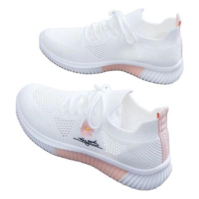 China Cushioning Hongyan Breathable board shoes women's new Korean version of leisure all light white shoes for sale