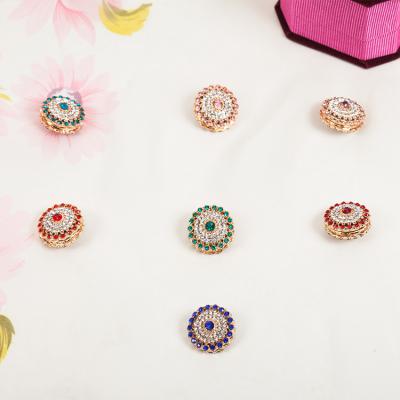 China Colorful Muslim Brooch Diamond Plated Brooch Without Pin Top Sale Fashionable Women Pins Round Shape Magnet Brooch for sale