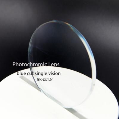 China Single Vision Optical Resin HMC Coating Photochromic Blue 1.61 Cut Single Vision Photo Brown Optical Lenses for sale