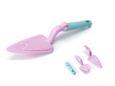 China Plastic bakery tools cake shovel adjustable plastic cake food grade for FDA for sale