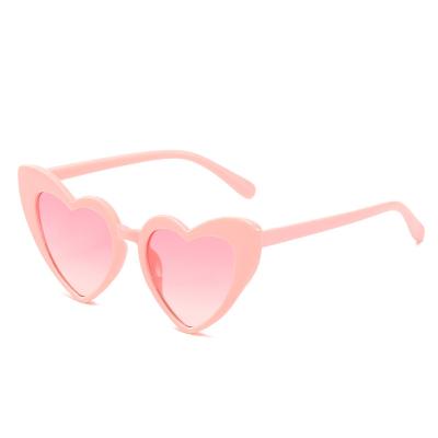 China 2021New fashion sunglasses kids sunglasses shape love parent-child glasses with peach heart personalized heart-shaped sunglasses wholesale for sale