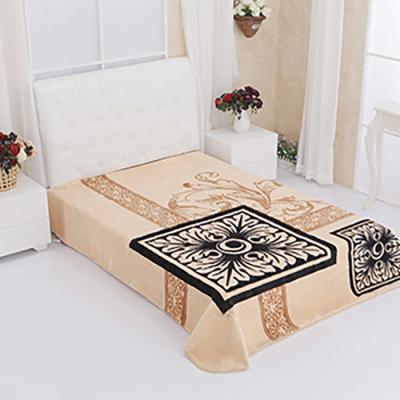 China Anti-pilling Otsukeori Embossed 100% polyester raschel mink 3.5kg/4kg one per side soft blanket blanket for hotel for sale