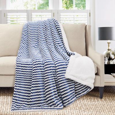 China Natural Sherpa Polyester Suede Winter Bedshe Anti-pilling Lambswool Jacquard Flannel Blanket for sale