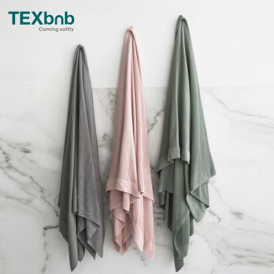 China TEXbnb Nature Antistatic 100% Moisture Knit Breathable Fiber Leisure Bamboo Cooling Multi Functional Blanket for sale