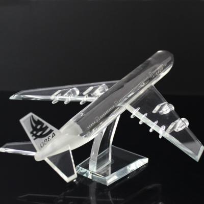 China Custom Europe crystal glass passenger airplane model for wholesale for sale