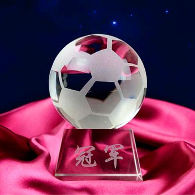 China Wholesale Europe Crystal Glass Football Soccer Ball Trophies for sale