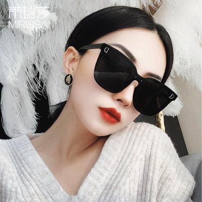 China New oval view style ladies polarized European sunglasses and American letter ink fashion D UV protection sunglasses for sale